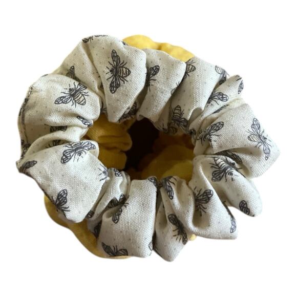Assorted Hair Scrunchies Handmade Yellow 100% Cotton Bumble Bee Theme NEW X3 - Picture 3 of 6